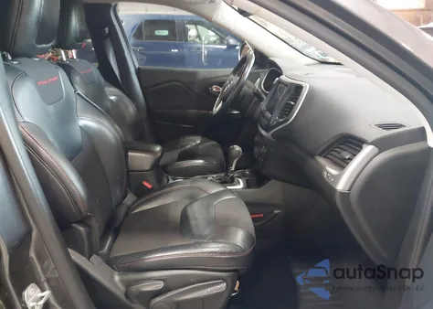 2014 Jeep Cherokee Trailhawk z USA, uszkodzony, nr VIN 1C4PJMBB7EW277525